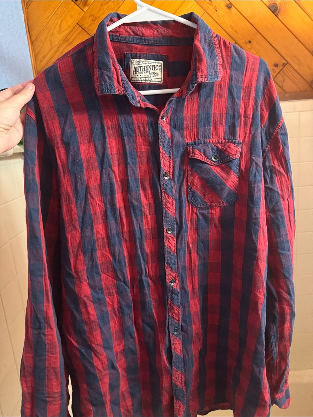Red & Navy Plaid Men's Button-Up Shirt with Pocket XXL